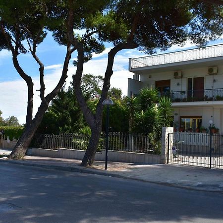 Golden Bay Bed & Breakfast Trani Exterior photo