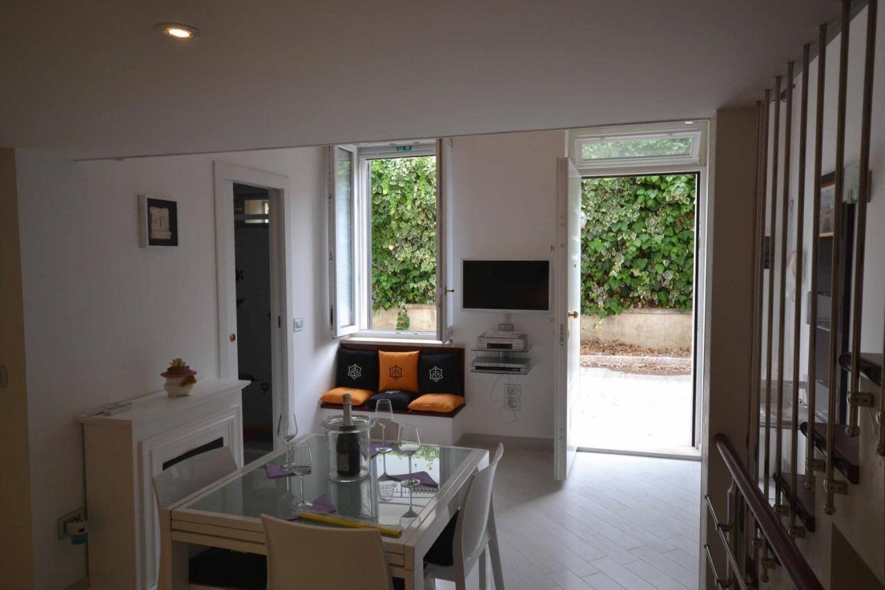 Golden Bay Bed & Breakfast Trani Exterior photo
